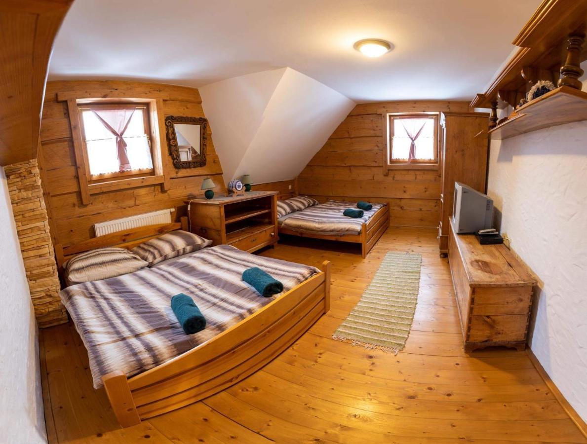 Drevenica Pod Vrskom Terchova Bagian luar foto